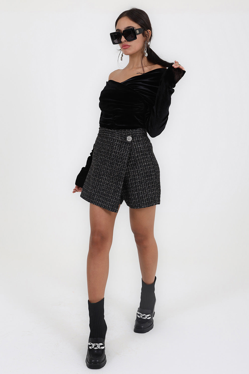 Asymmetric Short